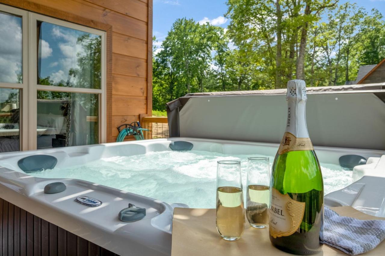 New / 3 King Suites / Sleeps12 / View / 5 Mi To Pf / Hot Tub Sevierville Kültér fotó