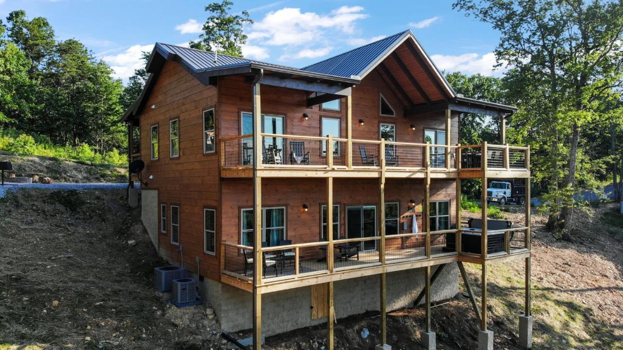 New / 3 King Suites / Sleeps12 / View / 5 Mi To Pf / Hot Tub Sevierville Kültér fotó
