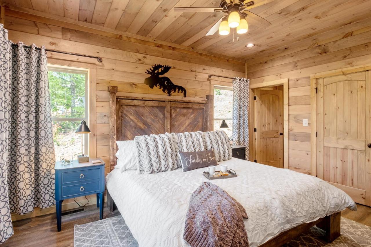 New / 3 King Suites / Sleeps12 / View / 5 Mi To Pf / Hot Tub Sevierville Kültér fotó
