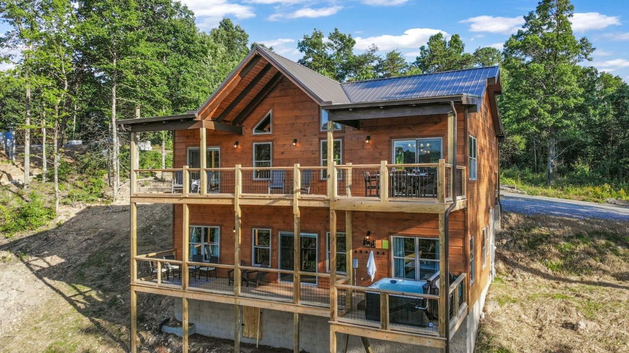 New / 3 King Suites / Sleeps12 / View / 5 Mi To Pf / Hot Tub Sevierville Kültér fotó
